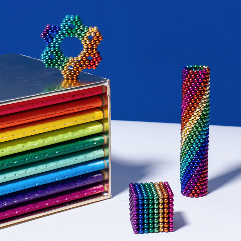 Metallic Speks Magnet Balls
