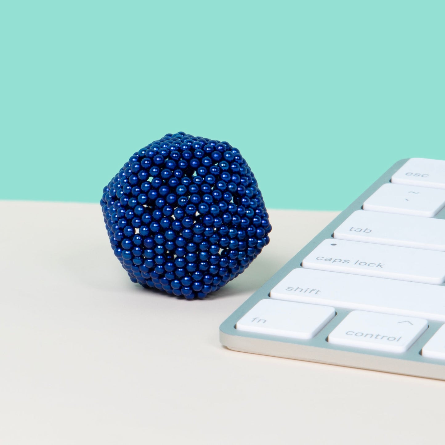 Metallic Speks Magnet Balls