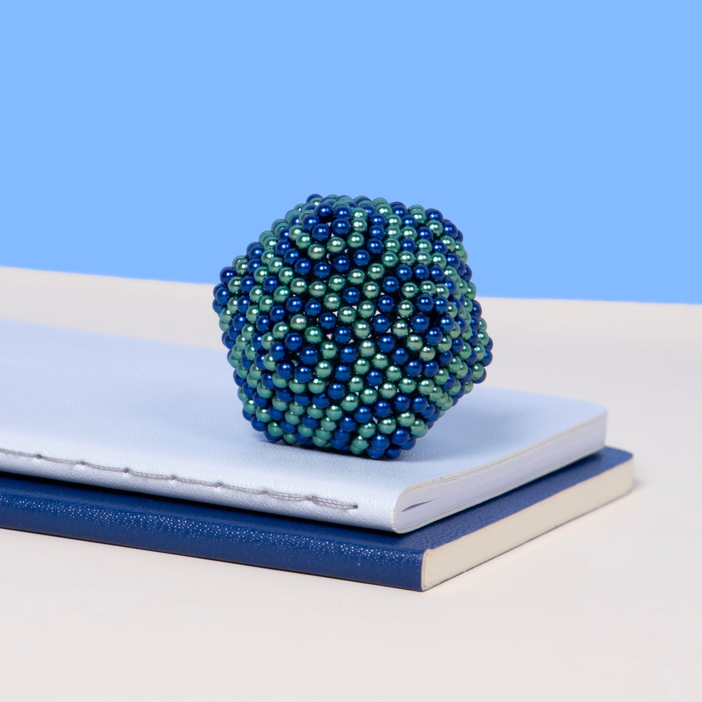Metallic Speks Magnet Balls