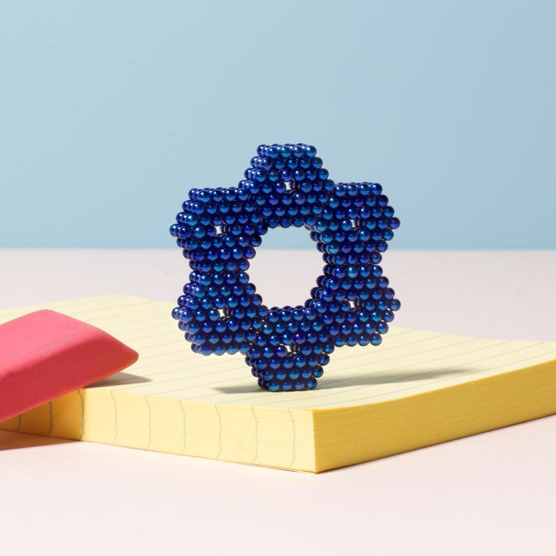 Metallic Speks Magnet Balls