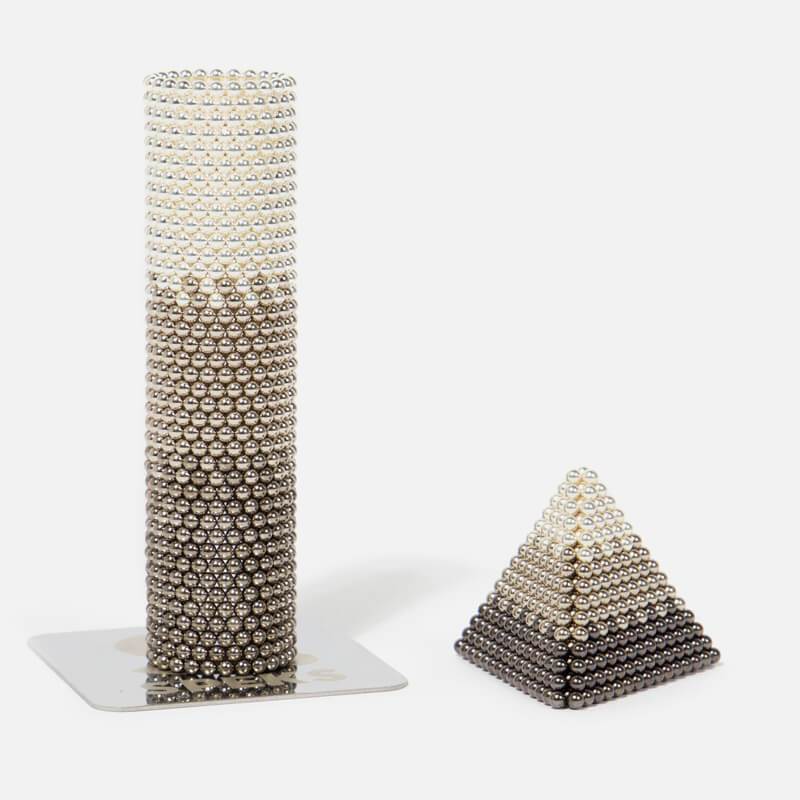 Metallic Speks Magnet Balls