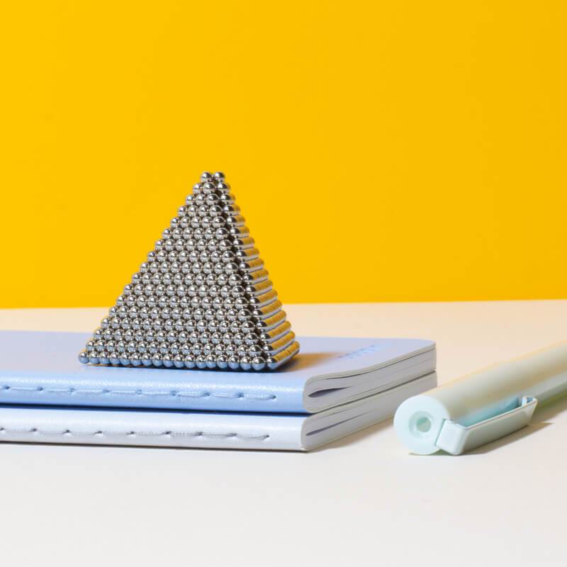Metallic Speks Magnet Balls