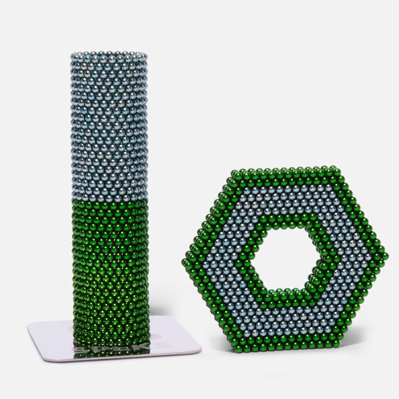 Metallic Speks Magnet Balls