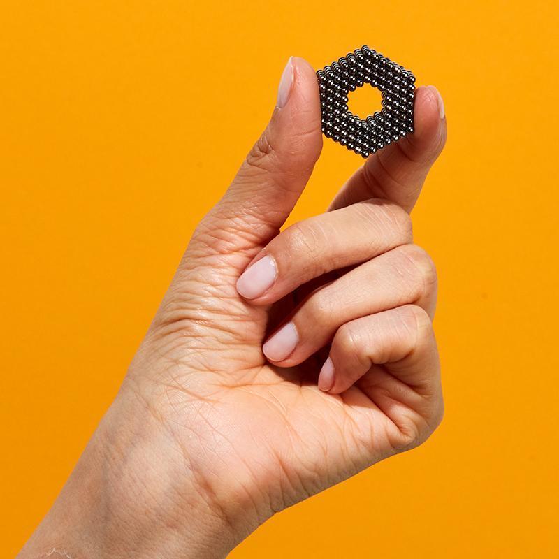 Metallic Speks Magnet Balls