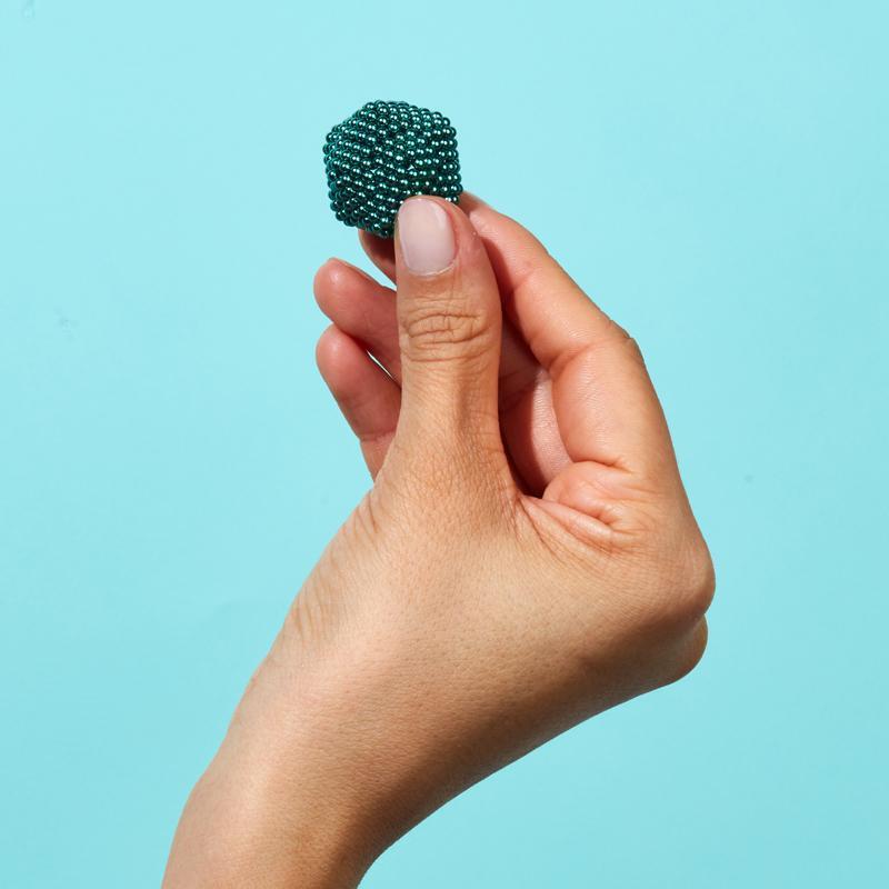 Metallic Speks Magnet Balls