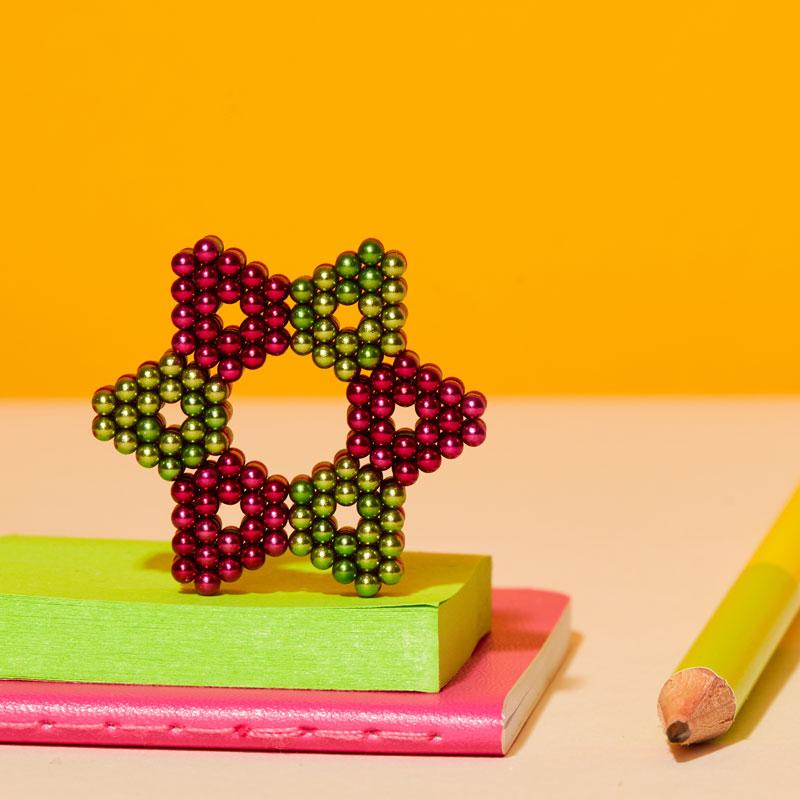 Metallic Speks Magnet Balls