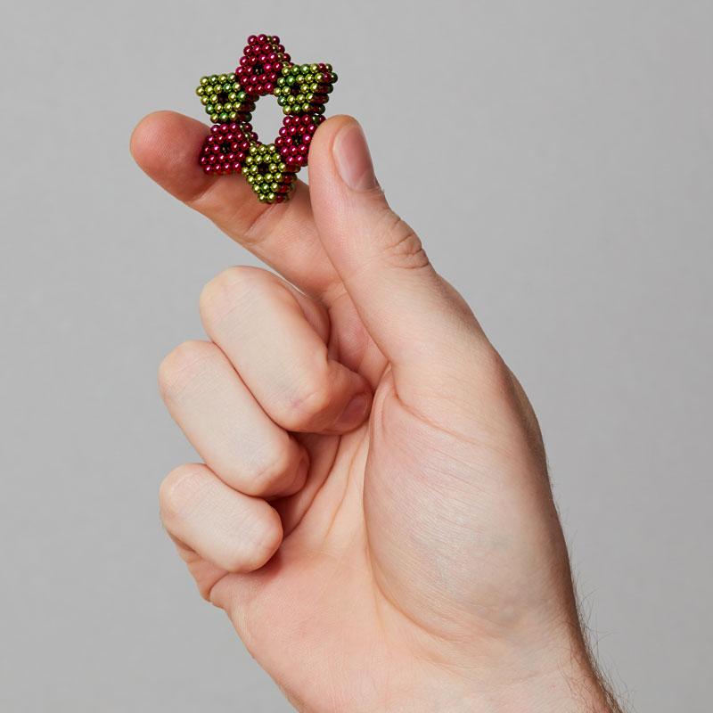 Metallic Speks Magnet Balls